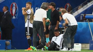 Boateng, tras retirarse lesionado.