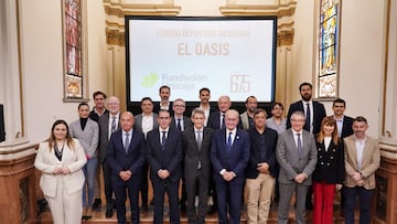 Autoridades presentes en la presentación del Centro Inclusivo El Oasis.