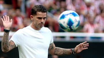 Guadalajara's coach Argentine Fernando Gago eyes the ball during the Liga MX Apertura tournament football match between Guadalajara and Juarez at the Akron Stadium in Guadalajara, Jalisco State, Mexico, on August 31, 2024. (Photo by ULISES RUIZ / AFP)
