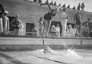 En natación femenina la gran triunfadora fue la Helene Madison, con tres oros. Ganó la medalla de oro en los 100 metros libre, oro en los 400 metros libre y oro en los relevos de 4x100 metros libre.