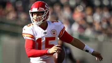 OAKLAND, CA - DECEMBER 02: Patrick Mahomes #15 of the Kansas City Chiefs scrambles with the ball against the Oakland Raiders during their NFL game at Oakland-Alameda County Coliseum on December 2, 2018 in Oakland, California.   Ezra Shaw/Getty Images/AFP
 == FOR NEWSPAPERS, INTERNET, TELCOS &amp; TELEVISION USE ONLY ==