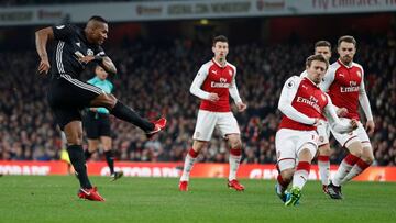 Valencia marcó el primero del United ante Arsenal.