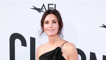La nost¨¢gica visita de Courteney Cox a su "casa" de 'Friends'