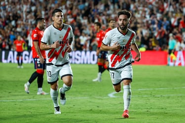 Mumin, Ratiu y Unai encienden la fiesta de James