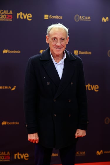 El exatleta Fermín Cacho a su llegada a la Gala del Comité Olímpico Español.