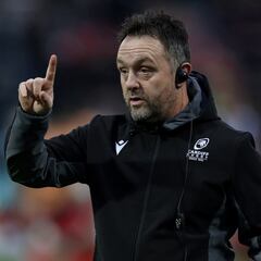 Gales y el patriotismo como último recurso ante la crisis