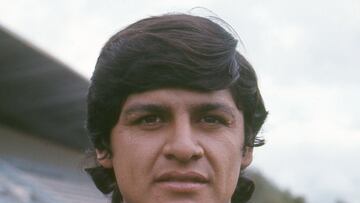 Action photo of Fernando Bustos ,Cruz Azul player 1969/Foto de acción de Fernando Bustos, jugador de Cruz Azul, 1969/ MEXSPORT / Juvagol-Mexsport
Action photo of Fernando Bustos ,Cruz Azul player 1969/Foto de accin de Fernando Bustos, jugador de Cruz Azul, 1969/ MEXSPORT / Juvagol-Mexsport