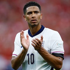 Bellingham se queda solo