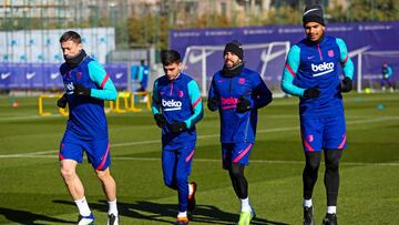 Umtiti regresa y Messi y Dembélé hacen trabajo en el gimnasio
