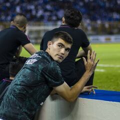 Amargo partido de Johan Vásquez en la derrota del Genoa