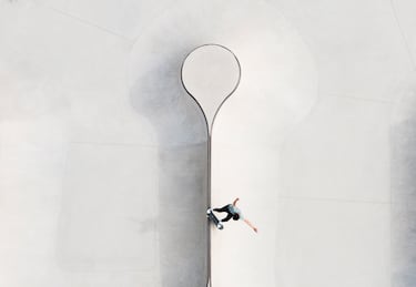 This image is free for editorial purposes only when used in relation to Red Bull Illume. Please always add the photographer credit: ? Name of photographer / Red Bull Illume Photographer: Alex Berasategi, Athlete: Enaitz Odria, Location: Azpeitia, Spain // Red Bull Illume 2023 // SI202310051142 // Usage for editorial use only //