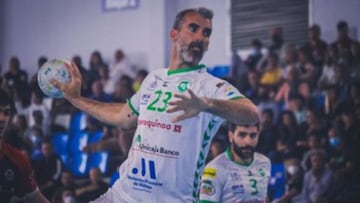 Chispi se retira para dirigir al Antequera los pr車ximos a?os
