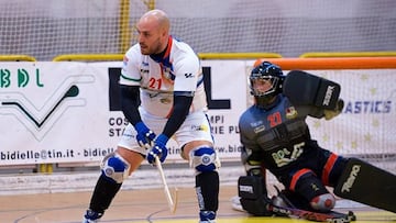 Pablo Jara, entrenador chileno de Hockey Patín en Italia, comenta a AS la delicada situación que se vive en el país europeo y hace una comparación con Chile.