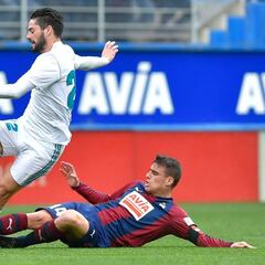 Isco se cae del carro de Zidane