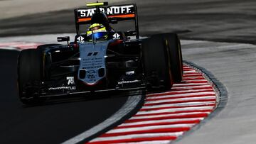 Sergio Pérez, durante los primeros libres en Hungaroring.