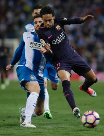 Neymar con David López.