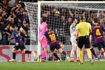 2-0. Leo Messi celebró el segundo gol.