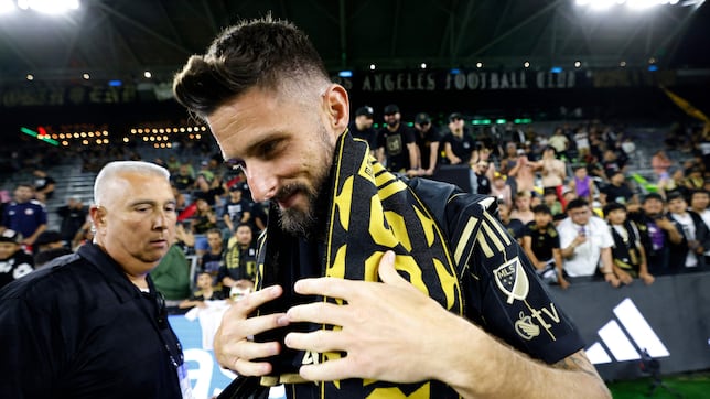 Giroud vuelve a Francia