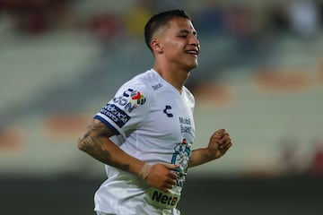 El juvenil, Roberto de la Rosa, tiene 21 años y es toda una figura con Pachuca.