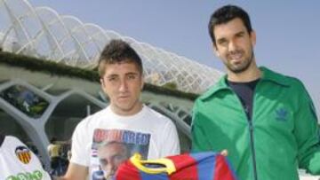 <b>APUESTA. </b>Pablo, con el jugador del Power Rafa Martínez.