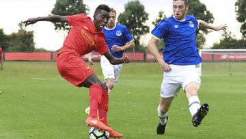 Rafael Camacho, juvenil portugués del Liverpool, interesa al Real Madrid.