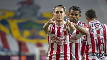 Chivas podr&iacute;a recuperar a Vega, pero pierde a Angulo para la Vuelta