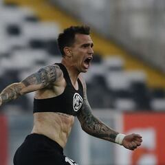 Mouche salva a Colo Colo