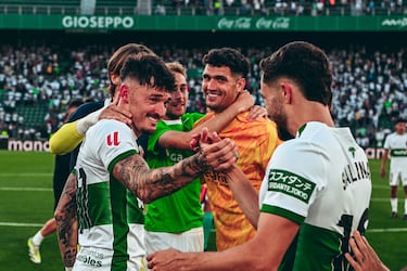Sin tener un trabajo excesivo ante el Málaga, el meta salvó a su equipo en dos ocasiones parando dos tantos cantados. El Elche llega a la última jornada dependiendo de sí mismo para el ascenso directo y seguro bajo palos con Dituro.