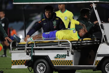 Neymar, baja en Brasil para la visita a Colombia en noviembre