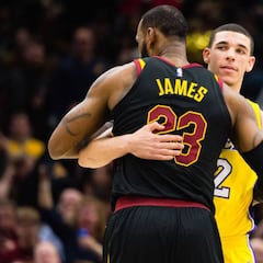 LeBron (25+12+12) bate a Lonzo Ball con récord de Calderón
