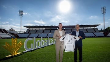 Presentación del patrocino de Globalcaja y el Albacete Balompié, en el Carlos Belmonte.