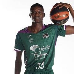 El Unicaja se agarra al efecto Nzosa ante el Buducnost de Ejim