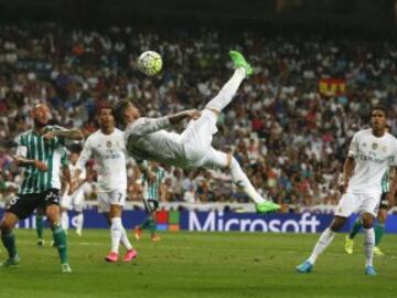 Real Madrid-Betis en agosto de 2015. Chilena de Sergio Ramos.