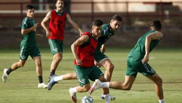 27-07-20 
 ELCHE 
 ENTRENAMIENTO 
 ESCRICHE, DANI CALVO 