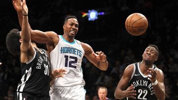 Dwight Howard en un partido con los Hornets. 