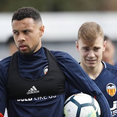 Coquelin: "Fue un duro golpe pero volveré más fuerte"