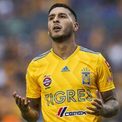 Pachuca hace oficial la incorporación de Ismael Sosa