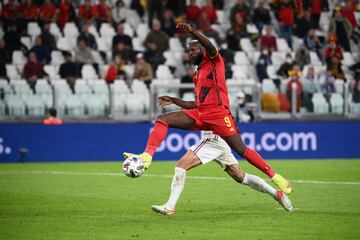 El VAR anuló el tercer gol de los belgas a Romelu Lukaku.