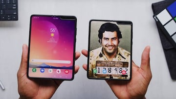 La descarada estafa del móvil de Pablo Escobar: es un Samsung Fold con pegatinas