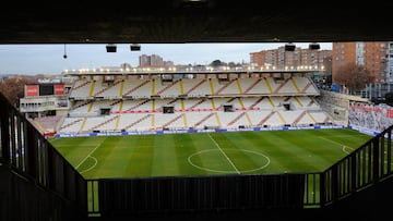 Vista interior del estadio de Vallecas.