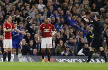 Michael Oliver to referee Spain vs Israel