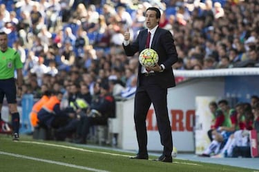 Unai Emery in Qatar to meet PSG officials