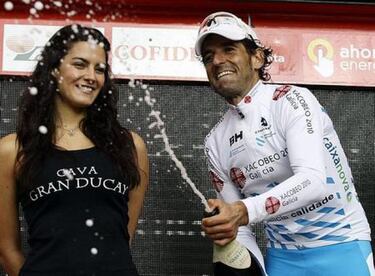 PEDALADAS DEL DÍA: Oro para Gilbert y carbón para Mosquera