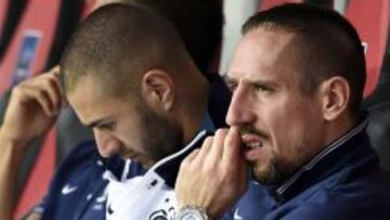 Franck Ribery podría quedarse fuera del Mundial por lesión.