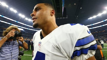 Dallas tiene hasta el 9 de marzo para decidir si etiqueta al QB, lo que obligaría al equipo a pagarle algo así como 37.6 millones de dólares en 2021.
