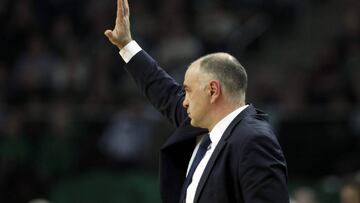 El entrenador del Real Madrid, Pablo Laso, durante el encuentro ante Zalgiris Kaunas.