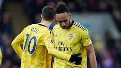 Aubameyang goes from hero to villain as Arsenal held at Palace
