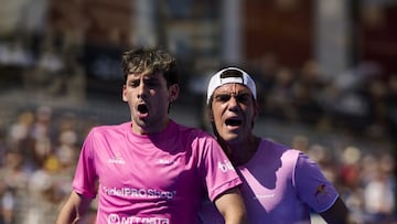 Stupaczuk y Lebrón celebran el triunfo.