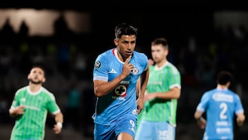 AME8697. CIUDAD DE MÉXICO (MÉXICO), 11/03/2025.- Ángel Sepúlveda de Cruz Azul celebra un gol este martes, en un partido de la Copa de Campeones Concacaf entre Cruz Azul y Seattle Sounders en el estadio Olímpico Universitario en Ciudad de México (México). EFE/José Méndez