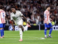 Real Madrid beat Atlético Madrid in a dramatic derby that saw the home side end with 10 men.
